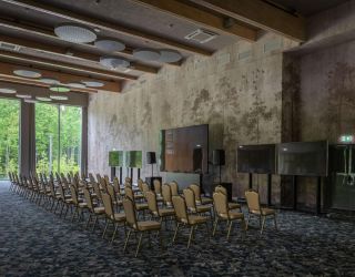 *Эко-отель "Cosmos Collection Изумрудный Лес"